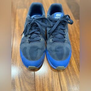Nike Max Dynasty Black and Blue Sneakers